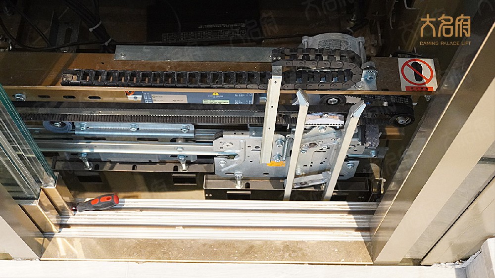 別墅電梯如何選購？一旦忽視門機(jī)會(huì)犯大錯(cuò)